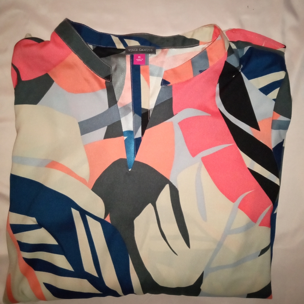 VINCE CAMUTO BLOUSE